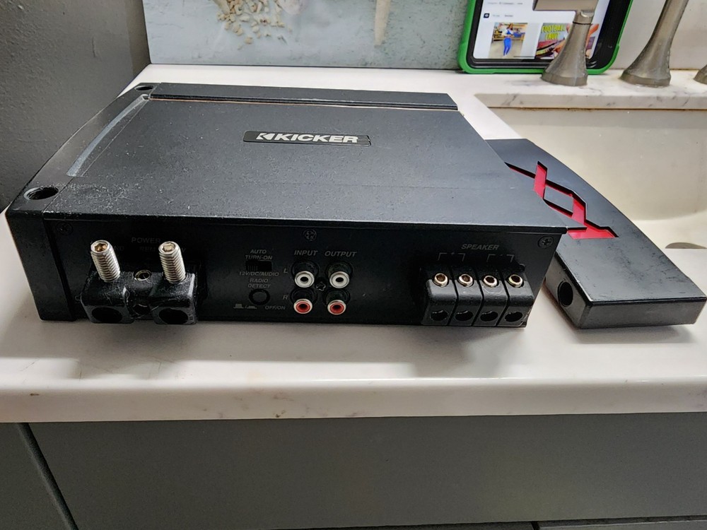 Kicker kxa800.1 not powering up