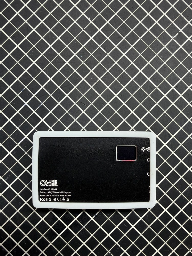 Lume Cube LC-PANELMINI1 5W Bicolor Panel Mini LED - USB C Mini Light Panel