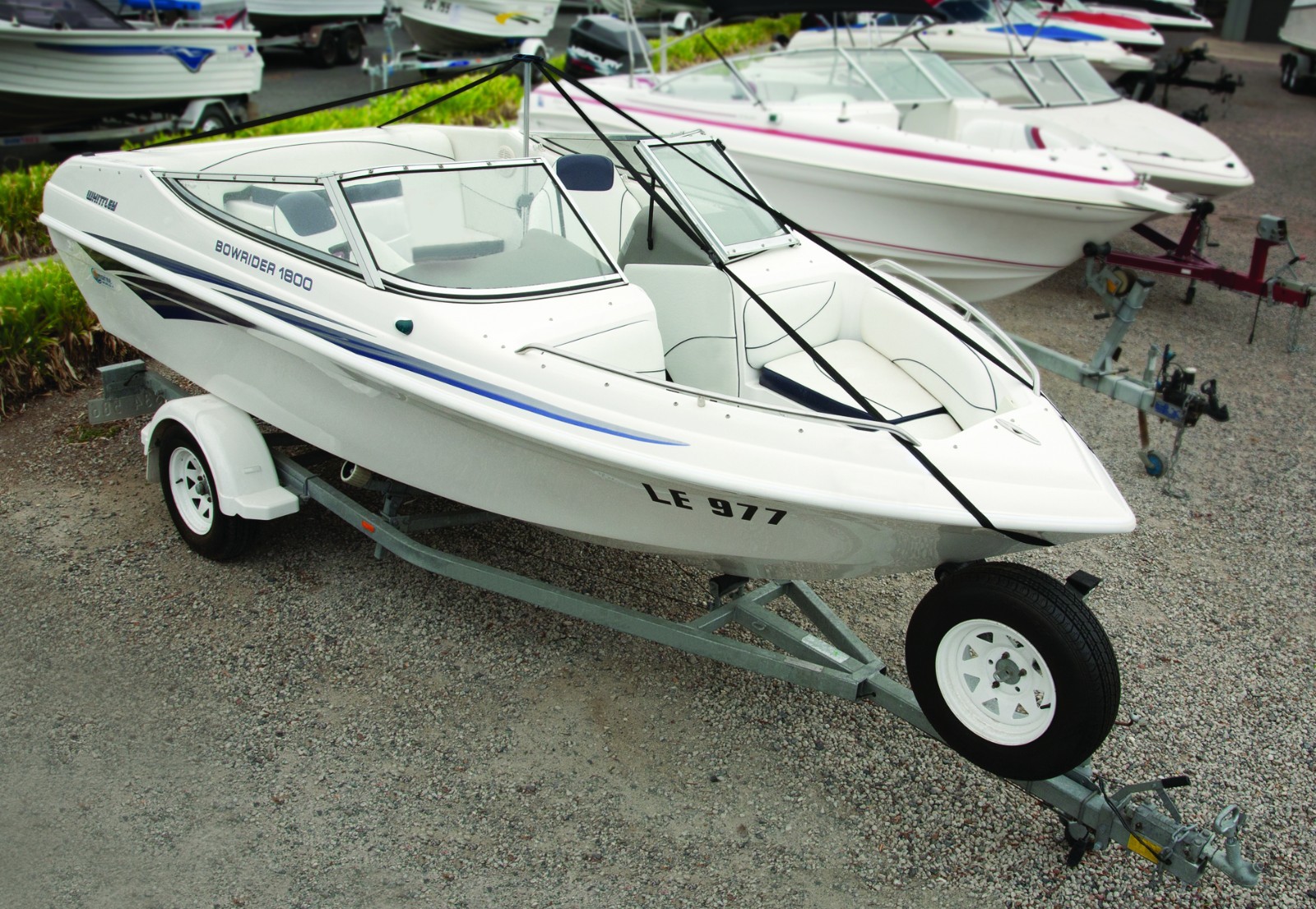 Telescopic boat cover support pole with adjustable webbing straps