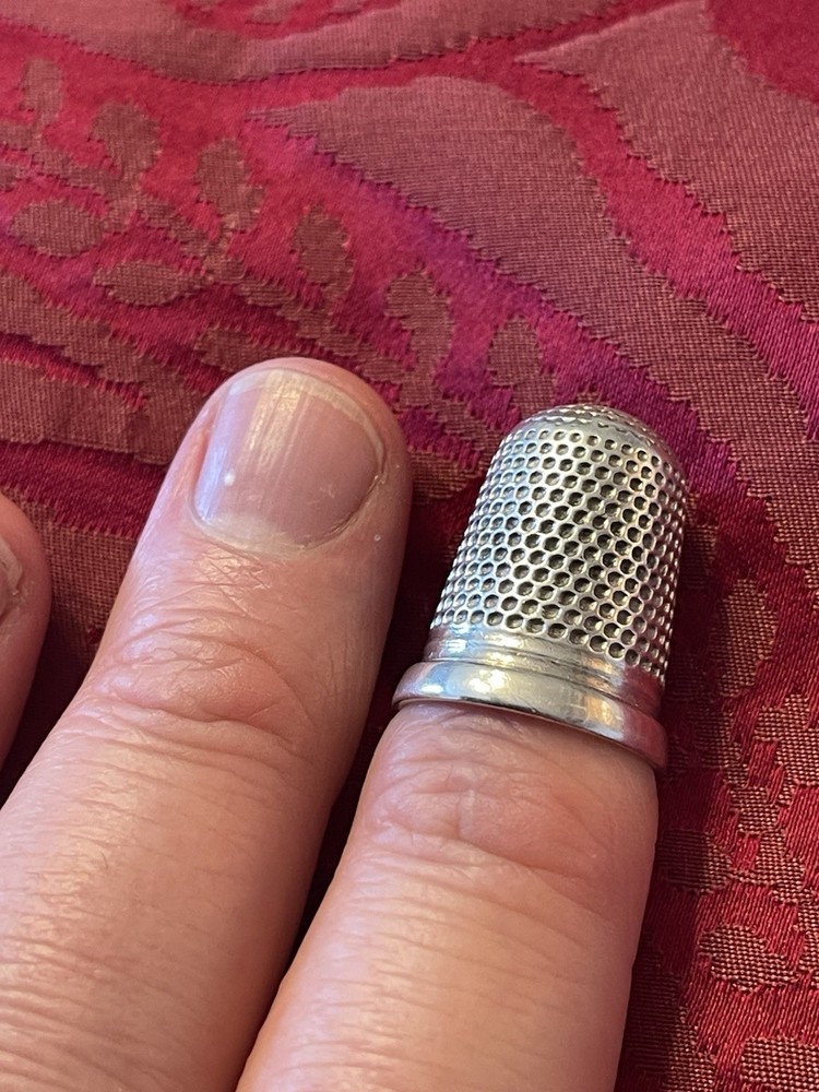 A Hallmarked Silver Charles Horner Thimble. Chester 1903.