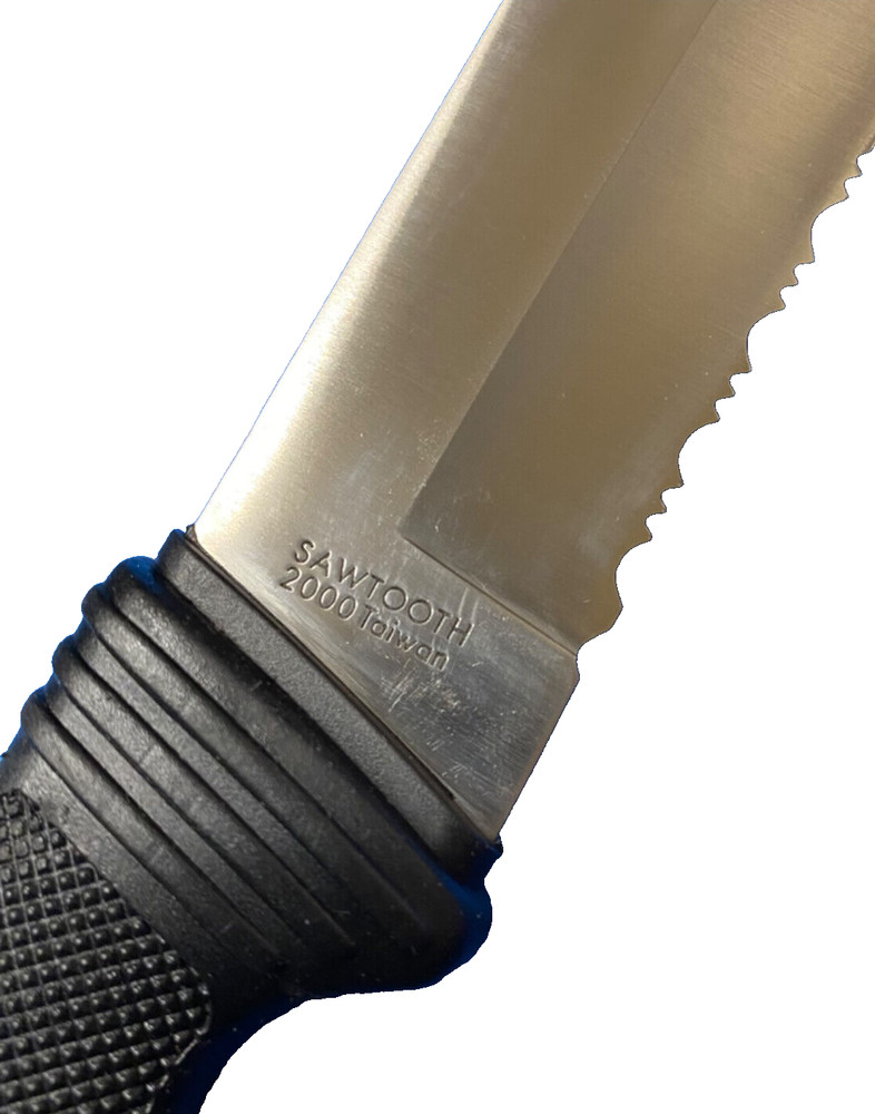 Vintage CRKT Sawtooth 2000