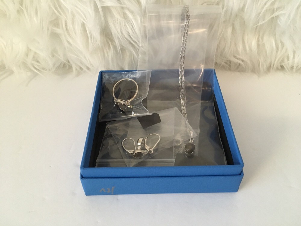 NWT Set Sunstone W Sterling Silver Dangling Earrings Adjustable Necklace & Ring