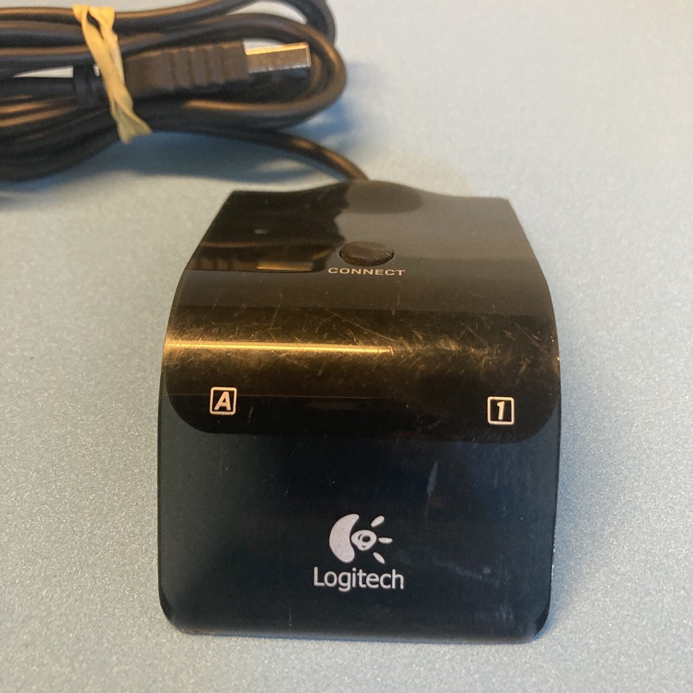 Logitech - C-BT44 - 810-000908 Wireless USB Receiver Only