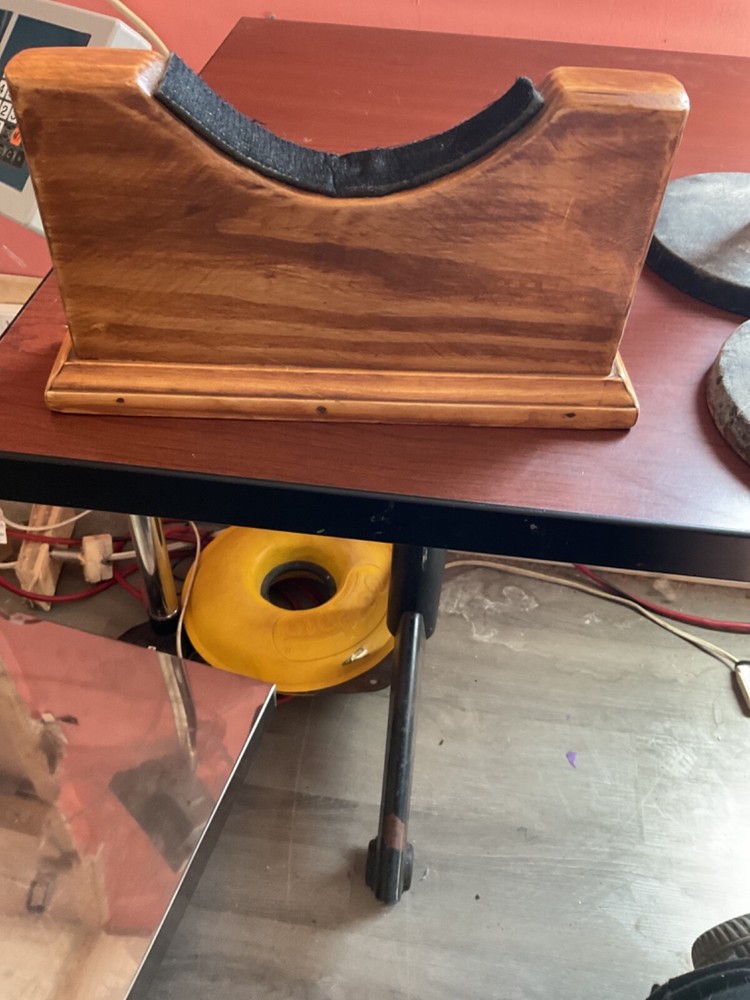 guitar luither guitar neck rest for large string instruments