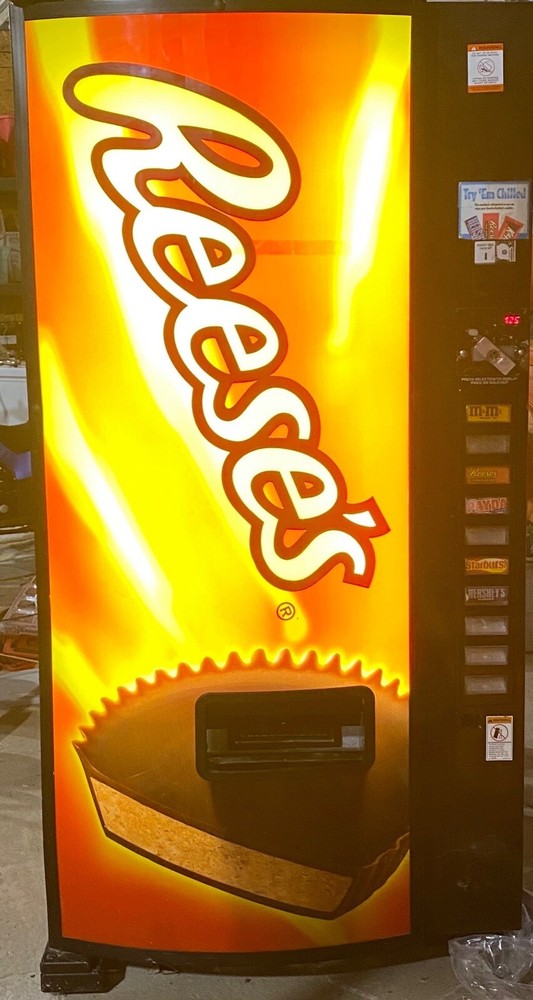 Reese’s Vending Machine