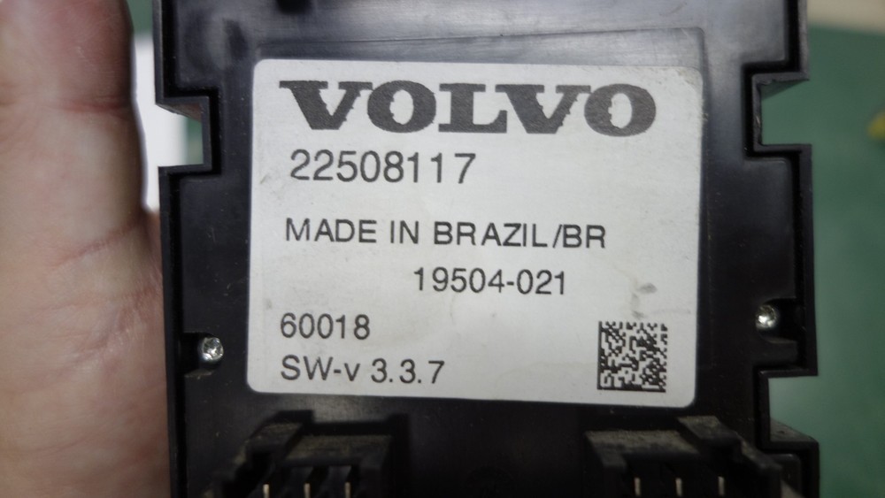 22508117 Volvo Sleeper HVAC Controls