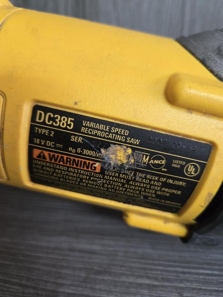 DEWALT DC385 (PSO040179)