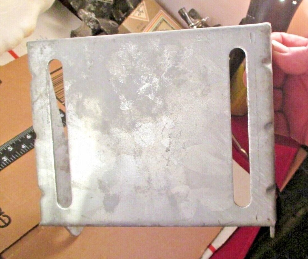 Smith 8" Galvanized Steel Panel Bracket V-Keel Roller