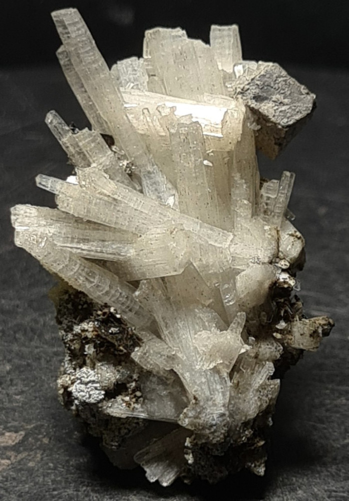 Elpidite, Calcite & Unknown from 🇨🇦