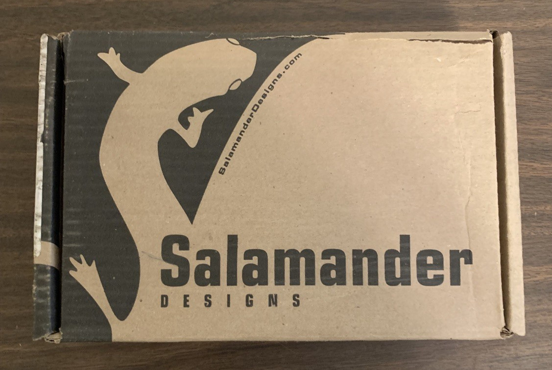 Salamander Design SQ/WK1 Wallmount Kit for Quad-width Synergy Models - Open Box