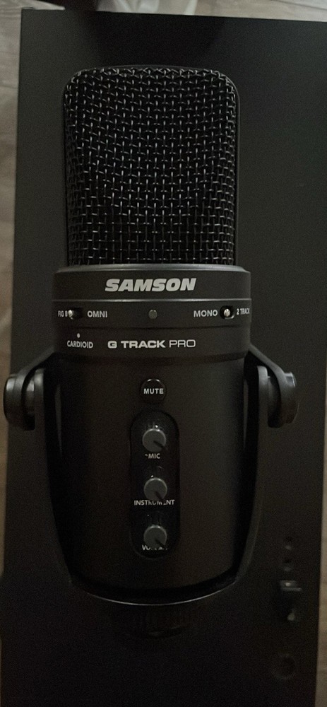 Samson G Track Pro Studios