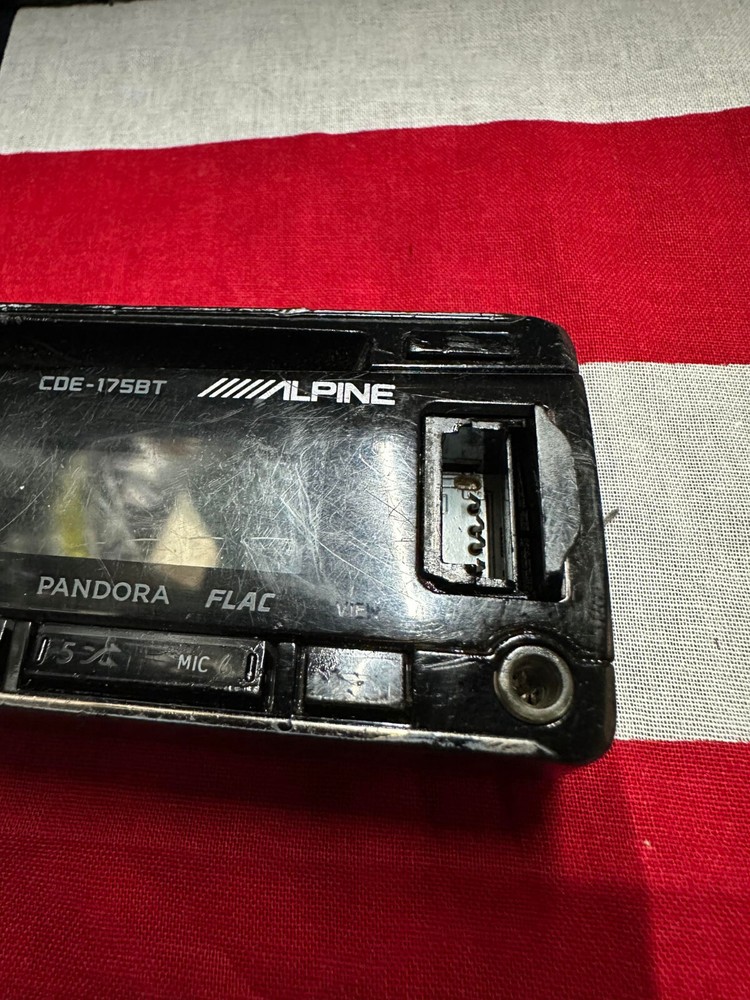 alpine cde-175bt FACEPLATE ONLY