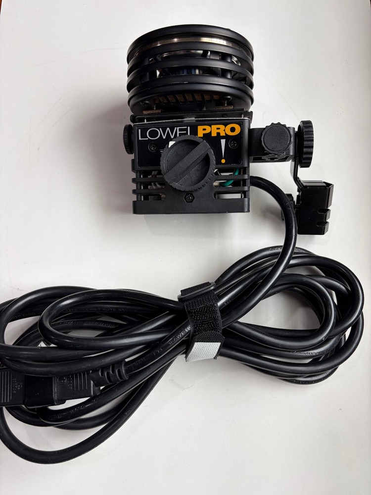 Lowel Pro-Light Focusing Flood Light
