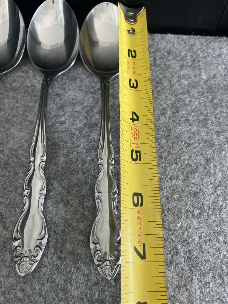 4 TOWLE/SUPREME CUTLERY STAINLESS FLATWARE, "PIERRE" PATTERN DINNER SPOONS
