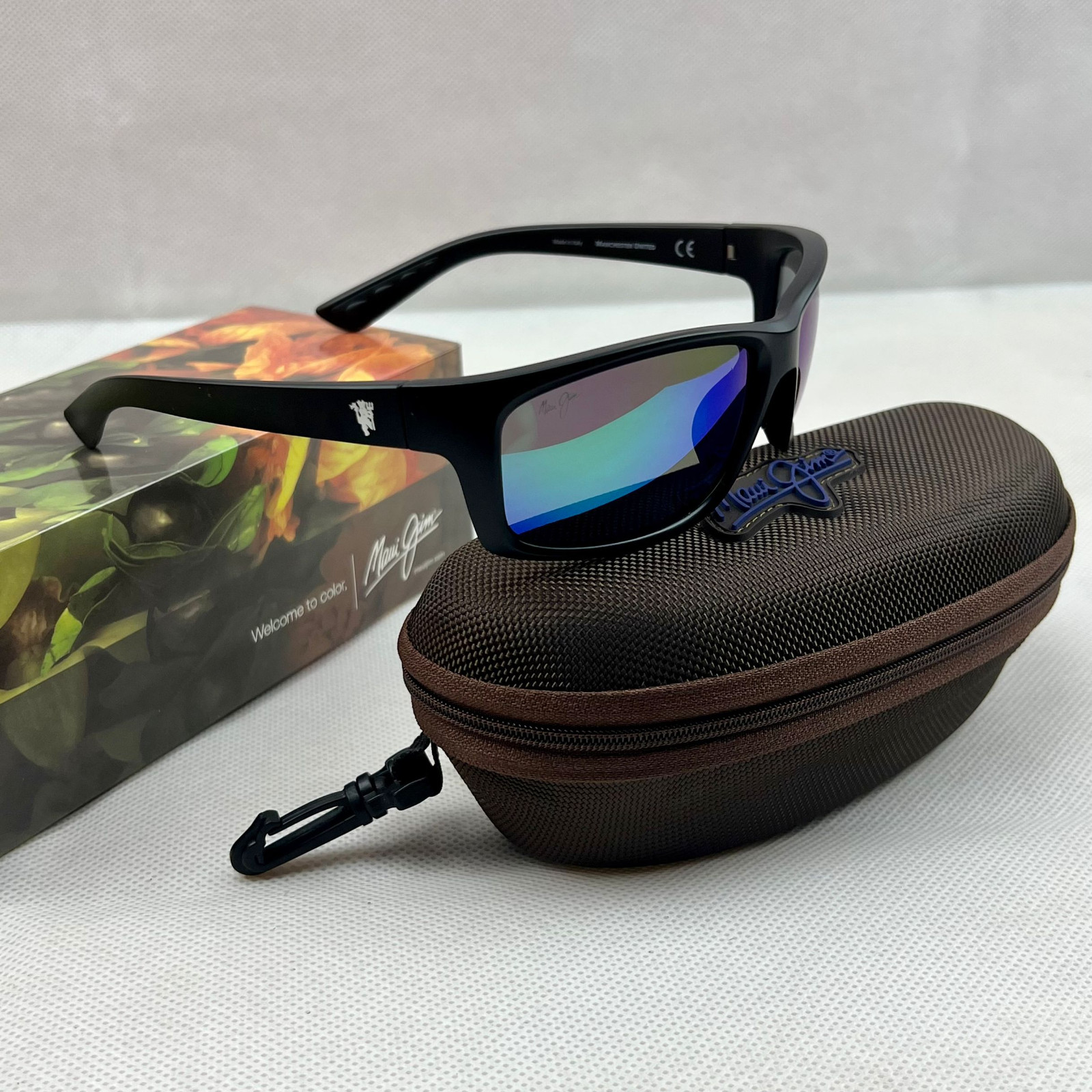 Maui Jim Southern Cross polarized sunglasses, 815-54, matte black/green lenses,