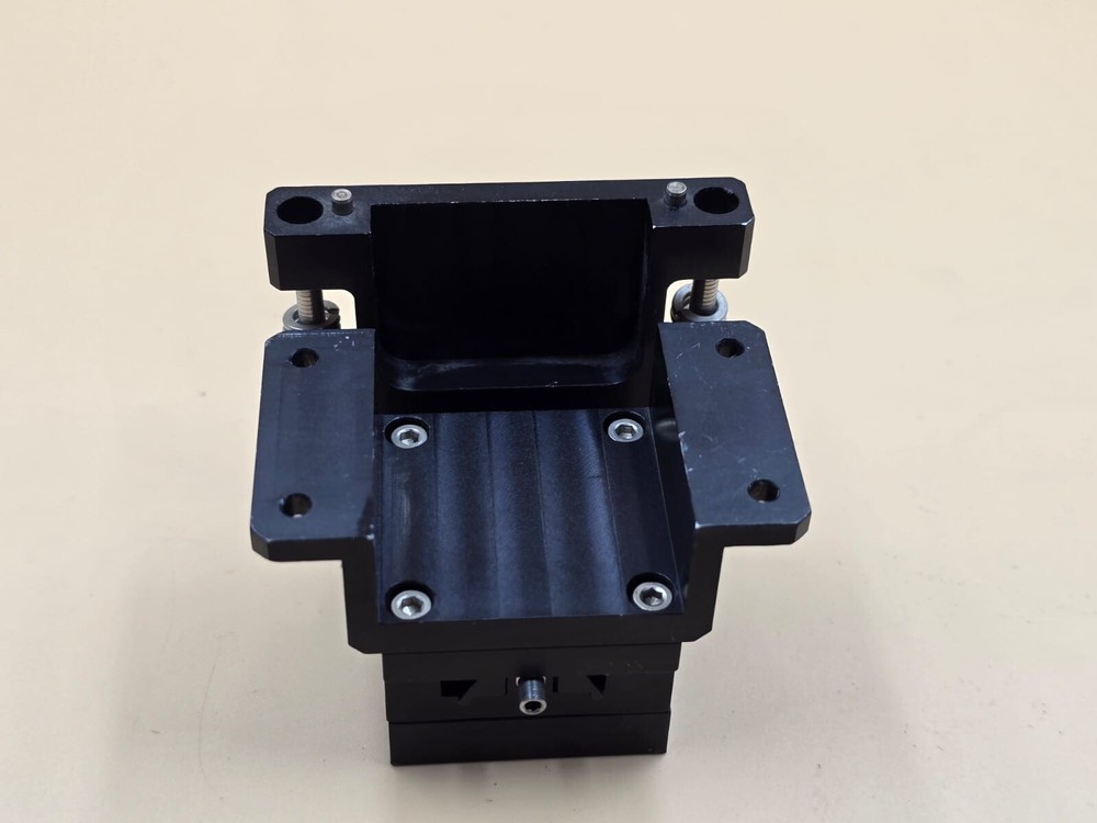 NEWPORT M-DS40 SERIES Compact Linear