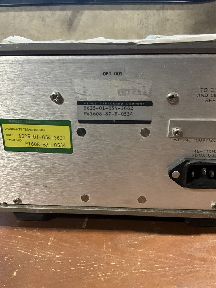 HEWLETT PACKARD 8011A PULSE GENERATOR POWERS ON