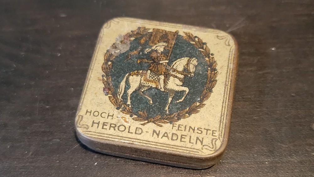 Gramophone phonograph needle Tin Herold
