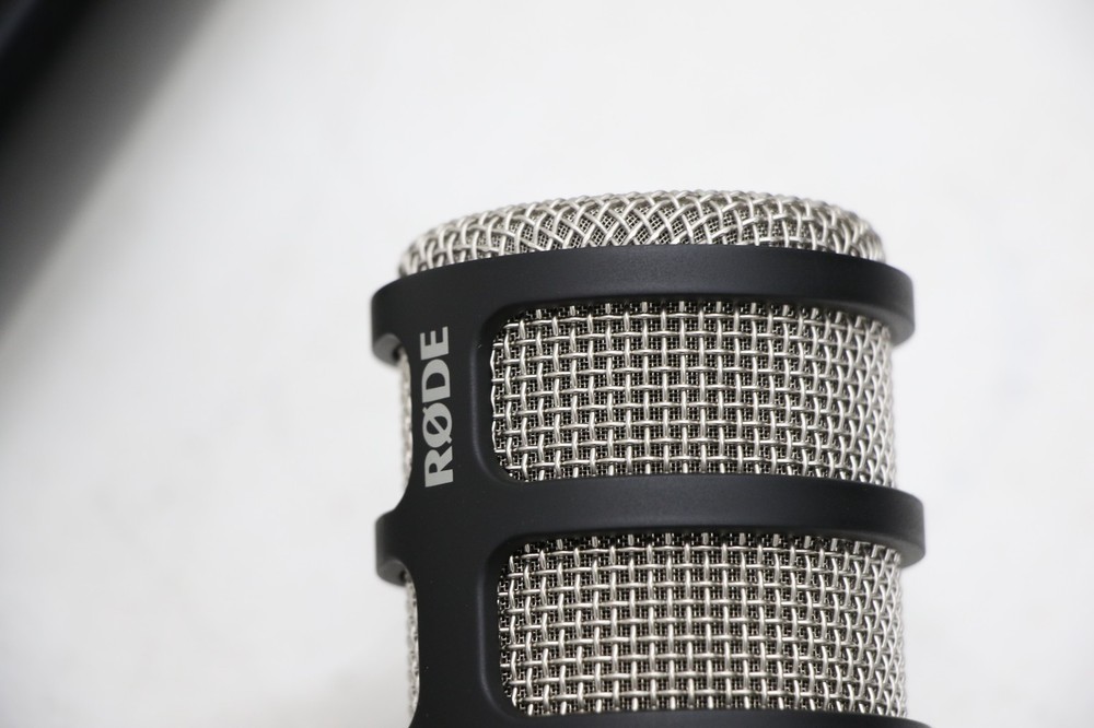 Rode PodMic Cardioid Dynamic Podcast Streaming Microphone