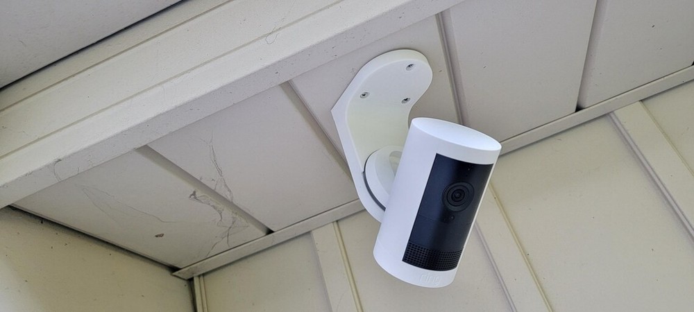 Ring Outdoor Cam Plus Soffit, Eave, and Ceiling Mount