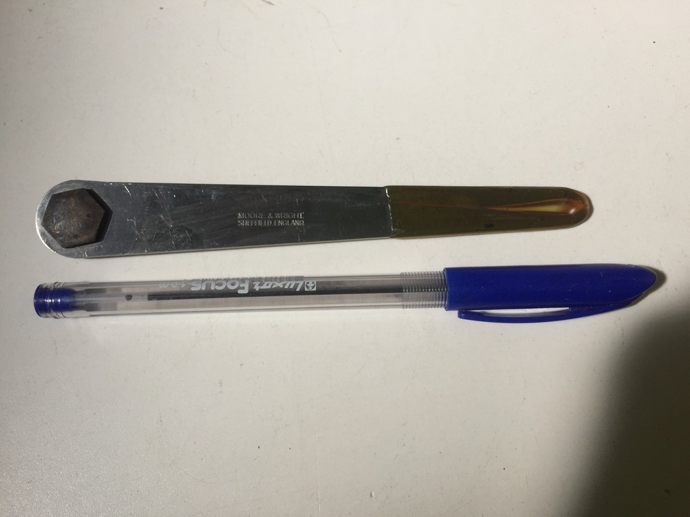 Inside Firm Joint Caliper. 330/5 Moore & Wright