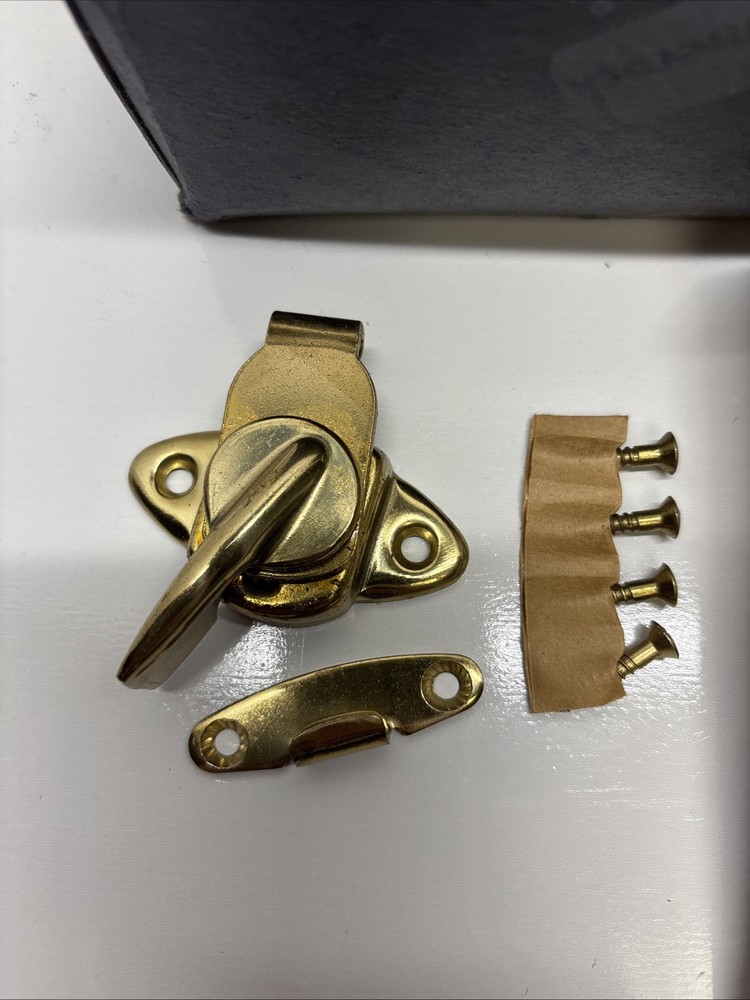 10-Vintage Wintite Sash Lock Brass E7020-3