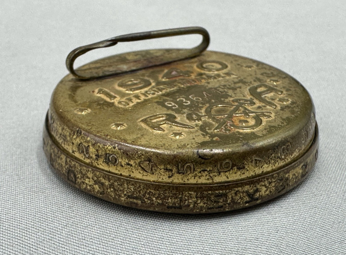 1940 LITTLE ORPHAN ANNIE Decoder Badge Pin RADIO PREMIUM Vintage USA Eagle Flag