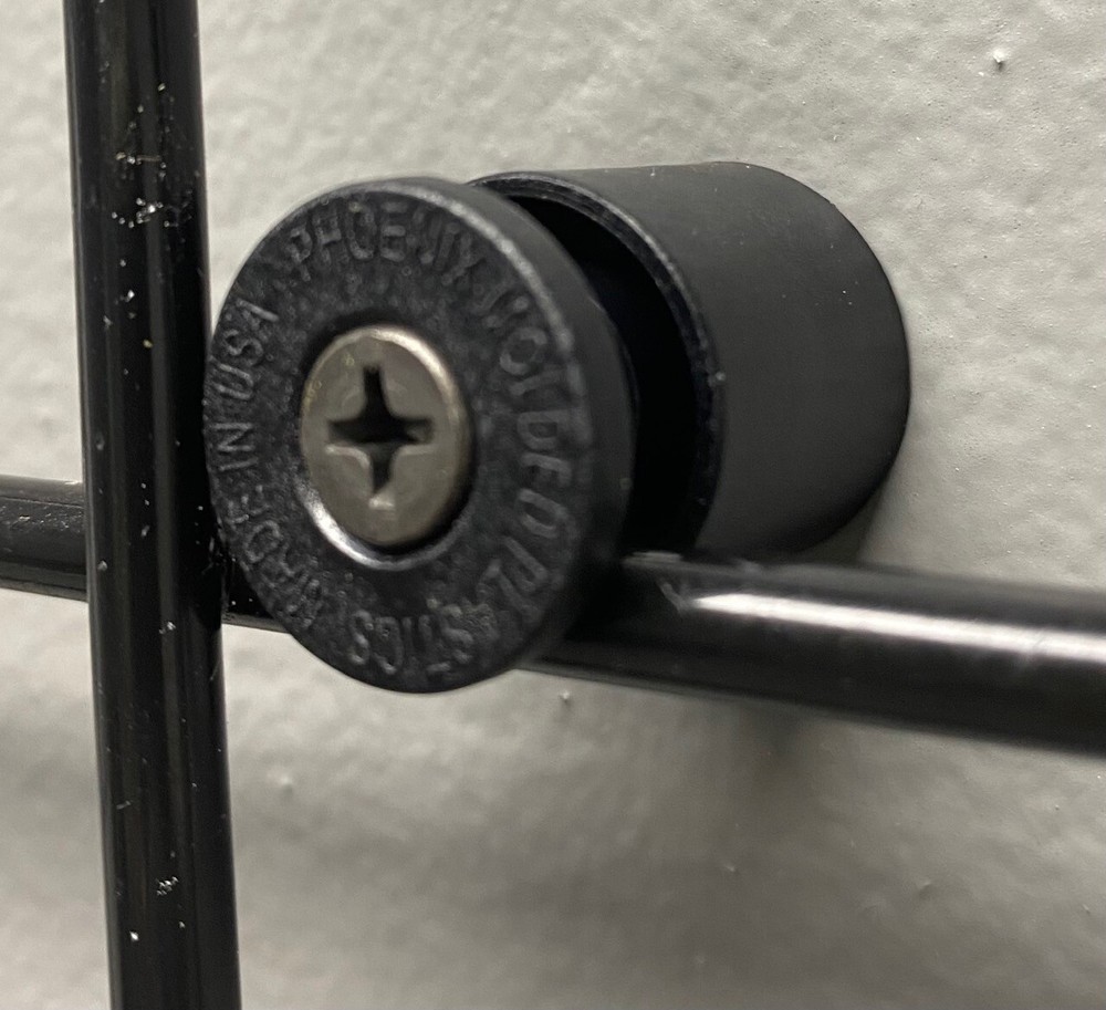 GRID WALL MOUNTING POSTS