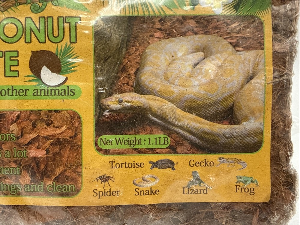 Halatool Coconut Chips Substrate for Reptiles - Natural - 3 Bricks