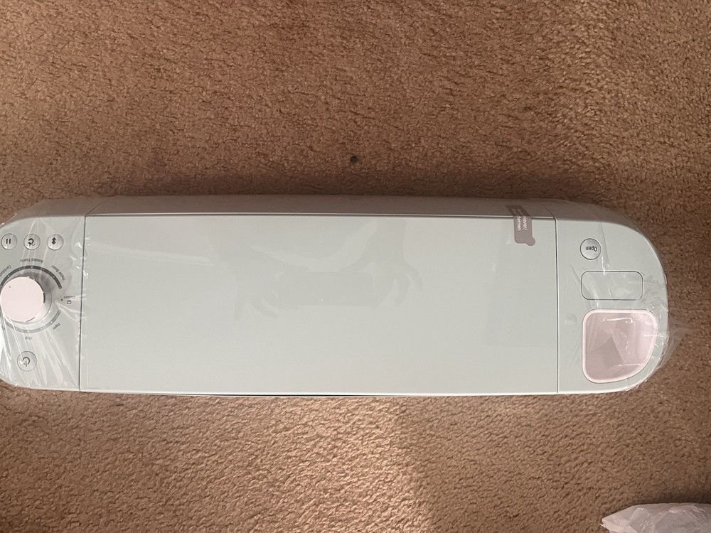 Cricut Explore Air 2 Electronic Die Cutting Machine Bundle