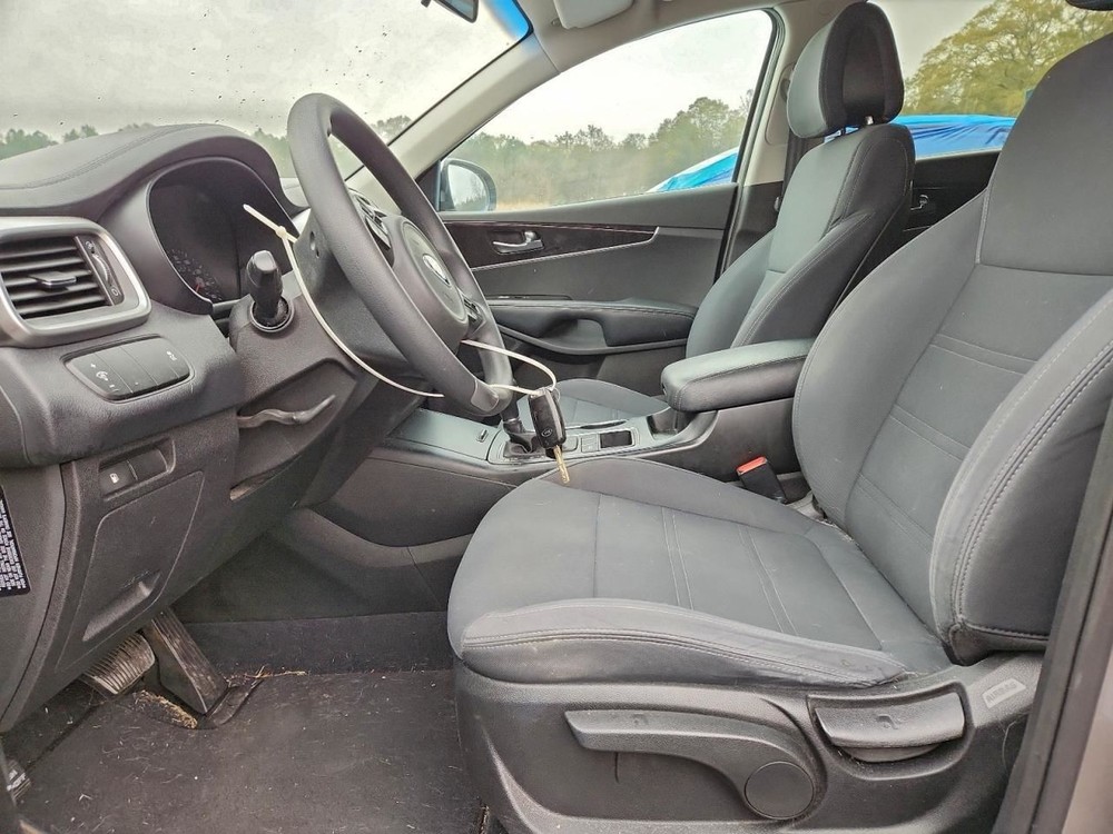 SORENTO 2017 Glove Box 4936633