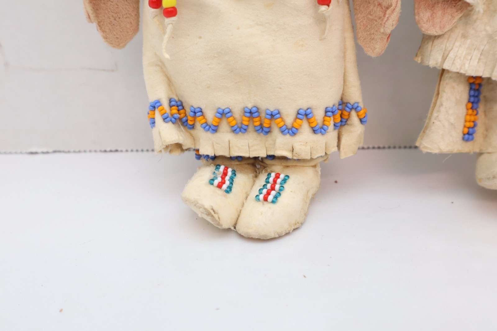SET 2 VTG Native American Dolls Beaded Sioux Indian W Leather Couple Fridge 7"