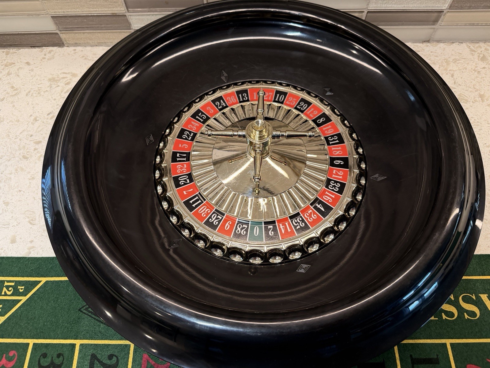 16 Inch Roulette Wheel Game Set with Game Layout, Mini Chips, Rake