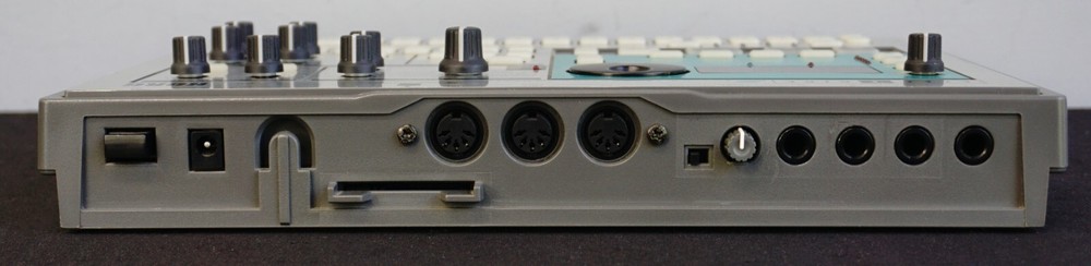 KORG Electribe ES-1 Rhythm Production Sampler & Sequencer W/ OG Box