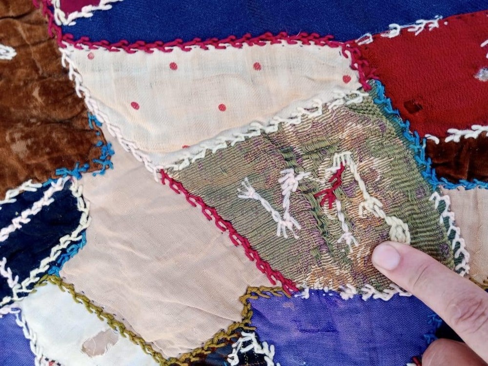 antique beautiful crazy handmade patchwork quilts it177