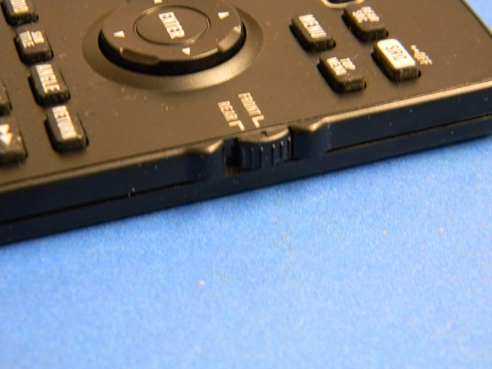 PIONEER STEREO REMOTE CONTROL CONTROLLER IN DASH CD-R33 CDR33