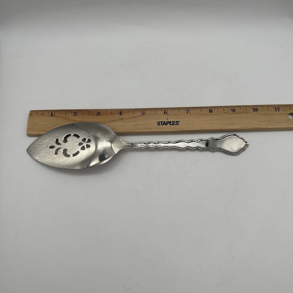 Oneida Cello Community Stainless Pie Server