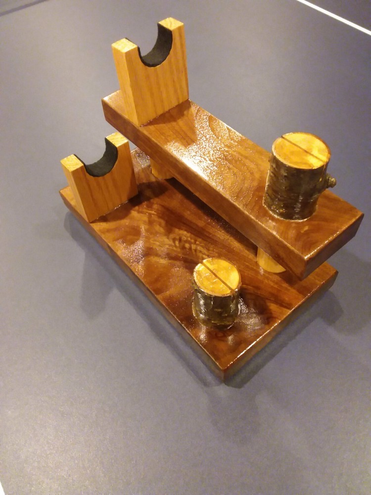 AMERICAN BLACK WALNUT KNIFE DISPLAY STAND
