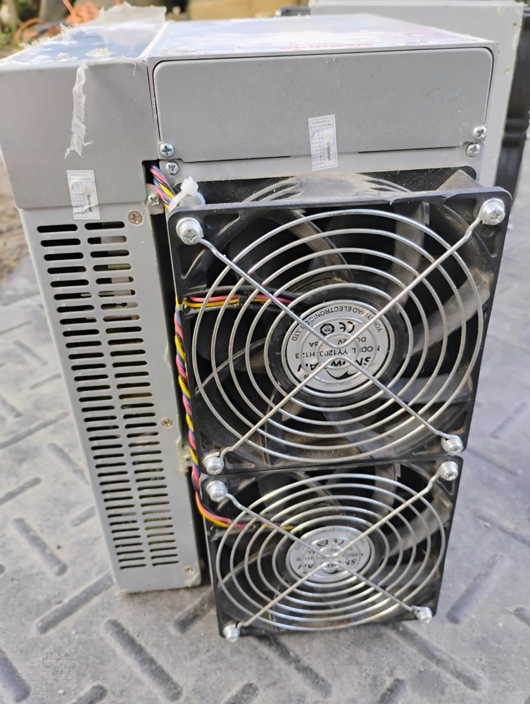 Bitcoin Bit Miner Goldshell KD5 18th/s GREAT CONDITION