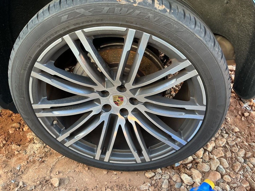 MACAN 2017 Glove Box 4906555