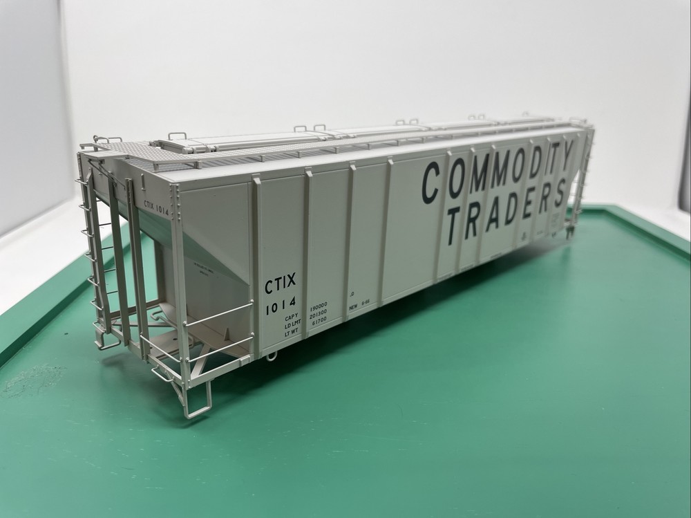Atlas O PS4427 - Missing Trucks & Couplers- Commodity Traders