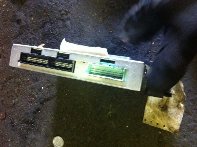 94 95 DEVILLE ENGINE ECM ELECTRONIC CONTROL MODULE UNIT ECU 8-300 4.9 LITER