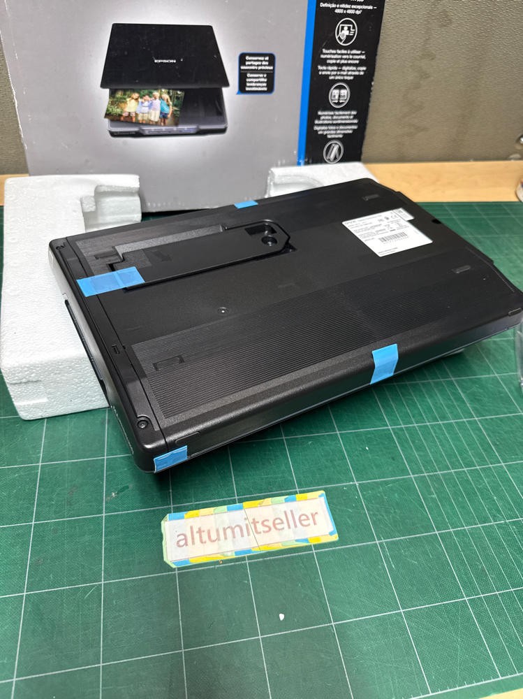 Epson Perfection V39 Photo Document Scanner USB Powered Flatbed Scanner BOX EUC