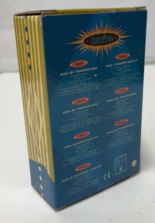 VINTAGE STYLE BEACH BOY RED AMFM TRANSISTOR RADIO 6Os RETRO WORKS GREAT & BOX