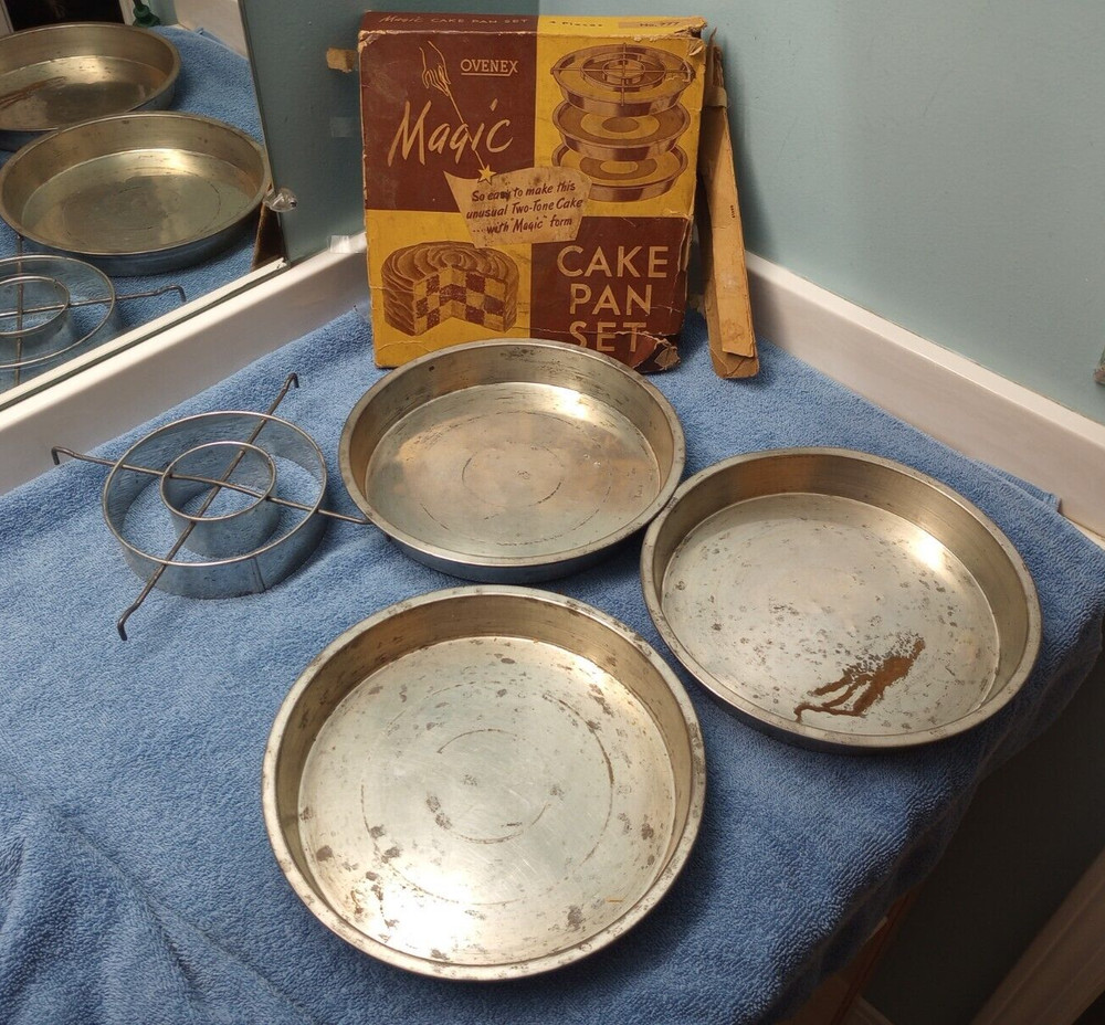 VTG Ovenex Magic Cake Pan Set