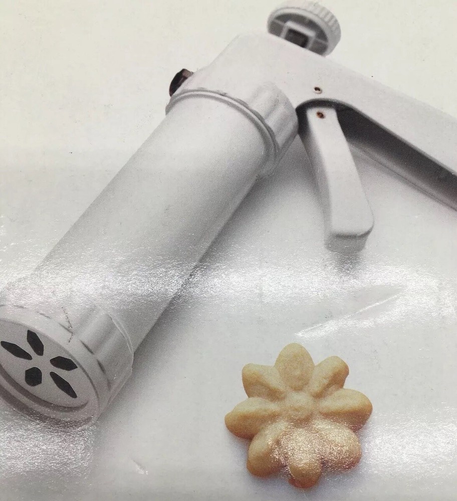Plastic Cookie Maker Press Gun Kit with 12 designs Discs White #9