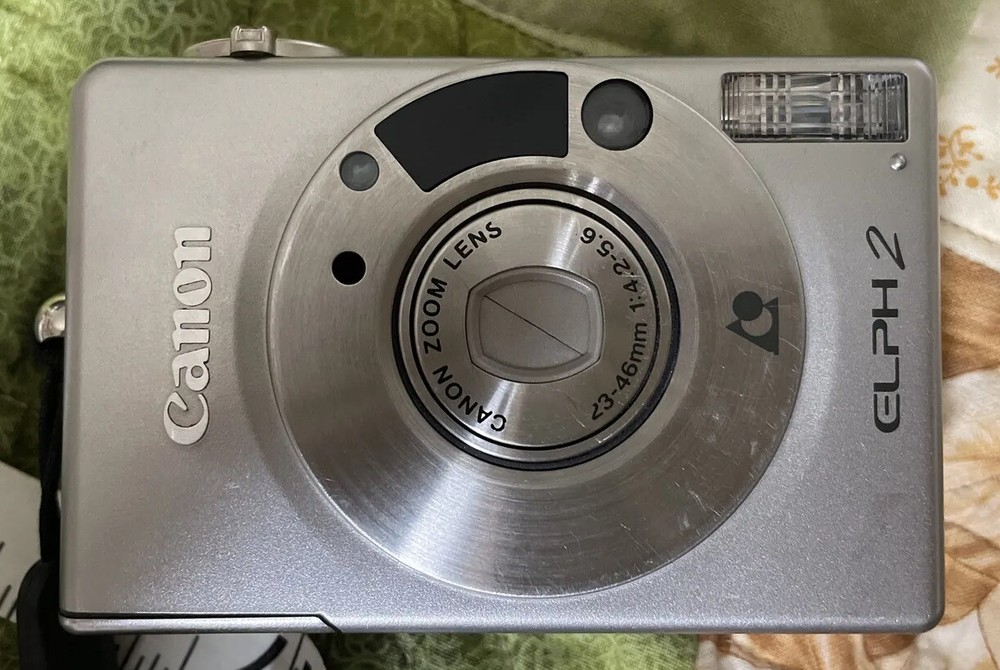 CANON ELPH 2 / Point & Shoot Film Camera UNTESTED