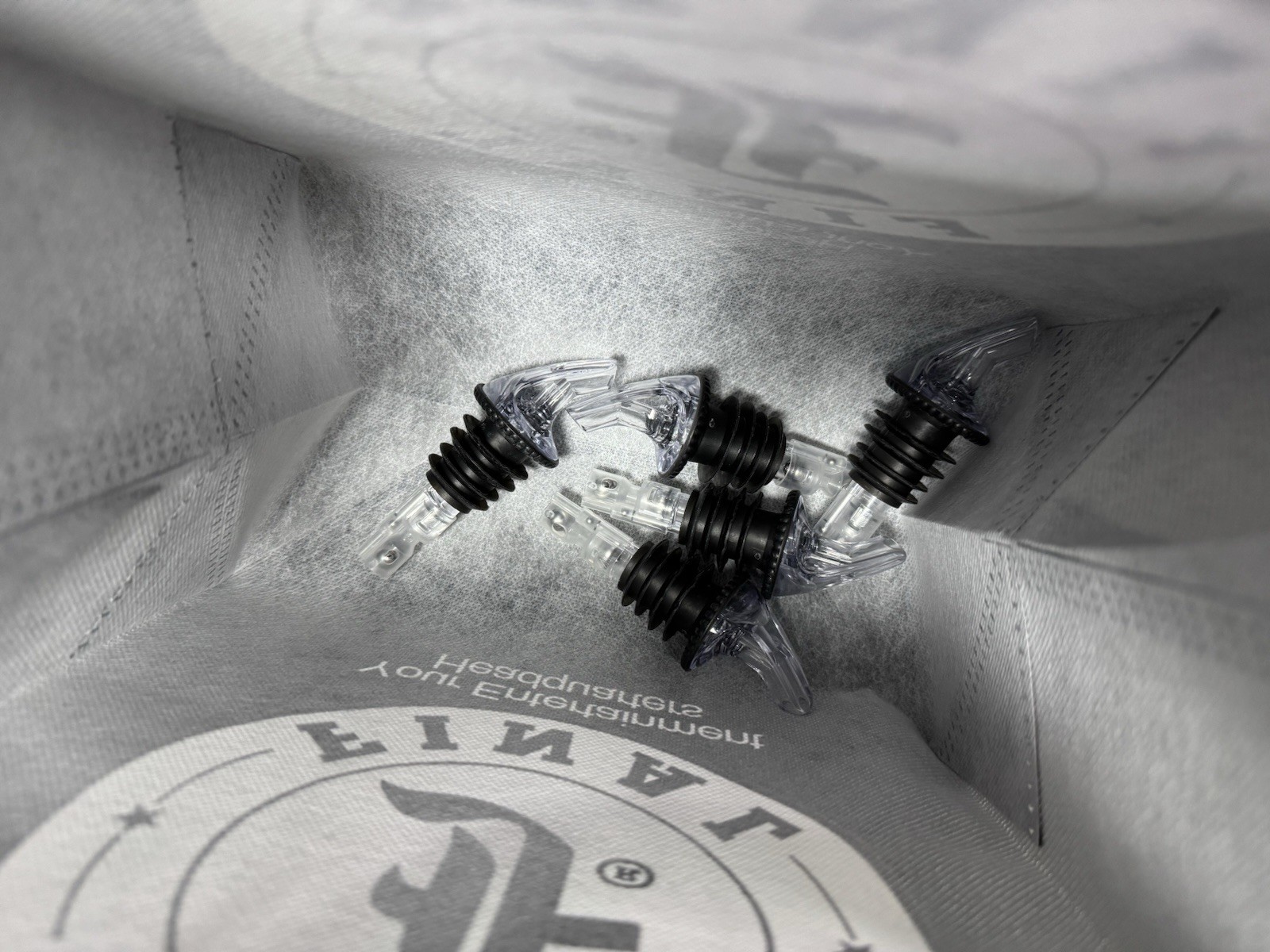 1.5 Ounce Liquor Bar Wine Bottle Pour Spout Stopper 287 Precision night club rum