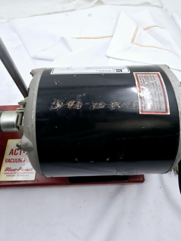 Blue-Point Vacuum Pump ACT-71
