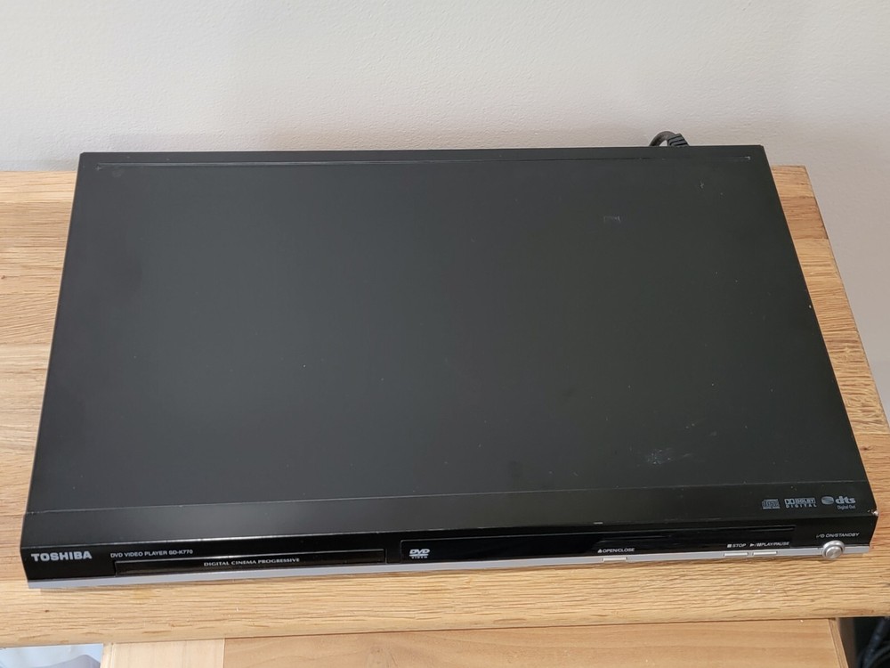Toshiba SD-K770KU DVD Player Includes Remote